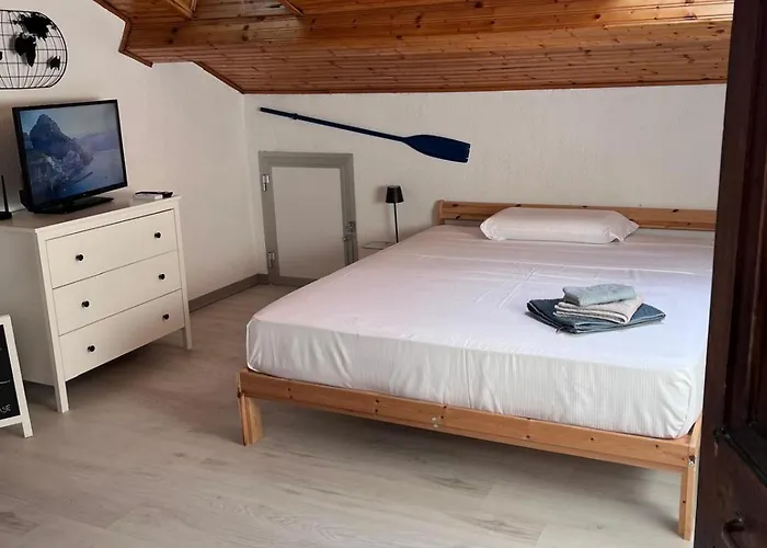 Feriehus La Mansardina - 1 Min Mare, Stazione, Centro Chiavari